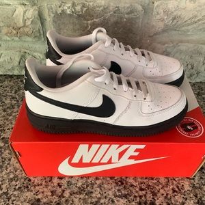 Nike Air Force One Big Boys Size 7